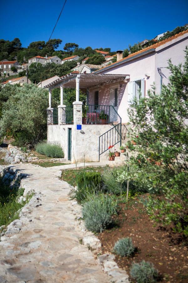 Teuta House In National Park Apartmán